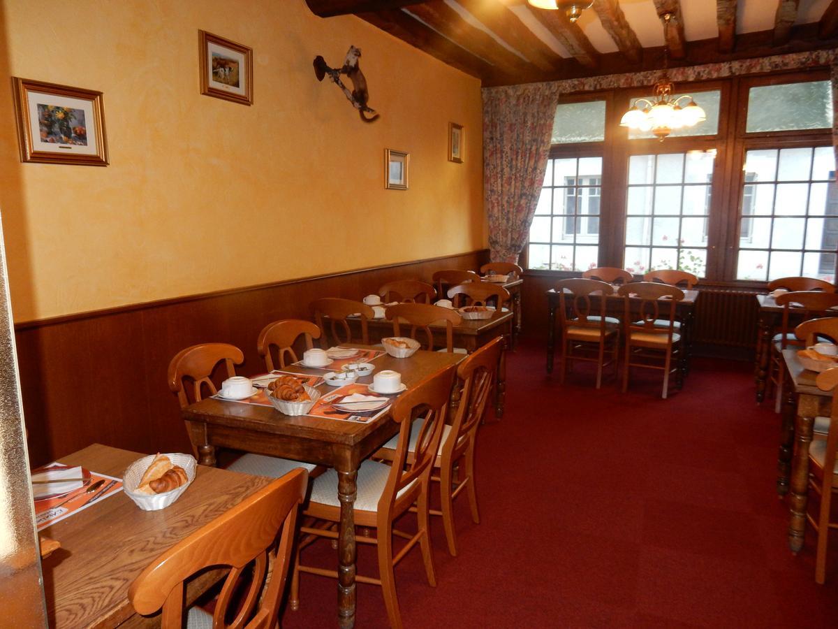 Logis Hotel Saint-Hubert Cour-Cheverny Kültér fotó