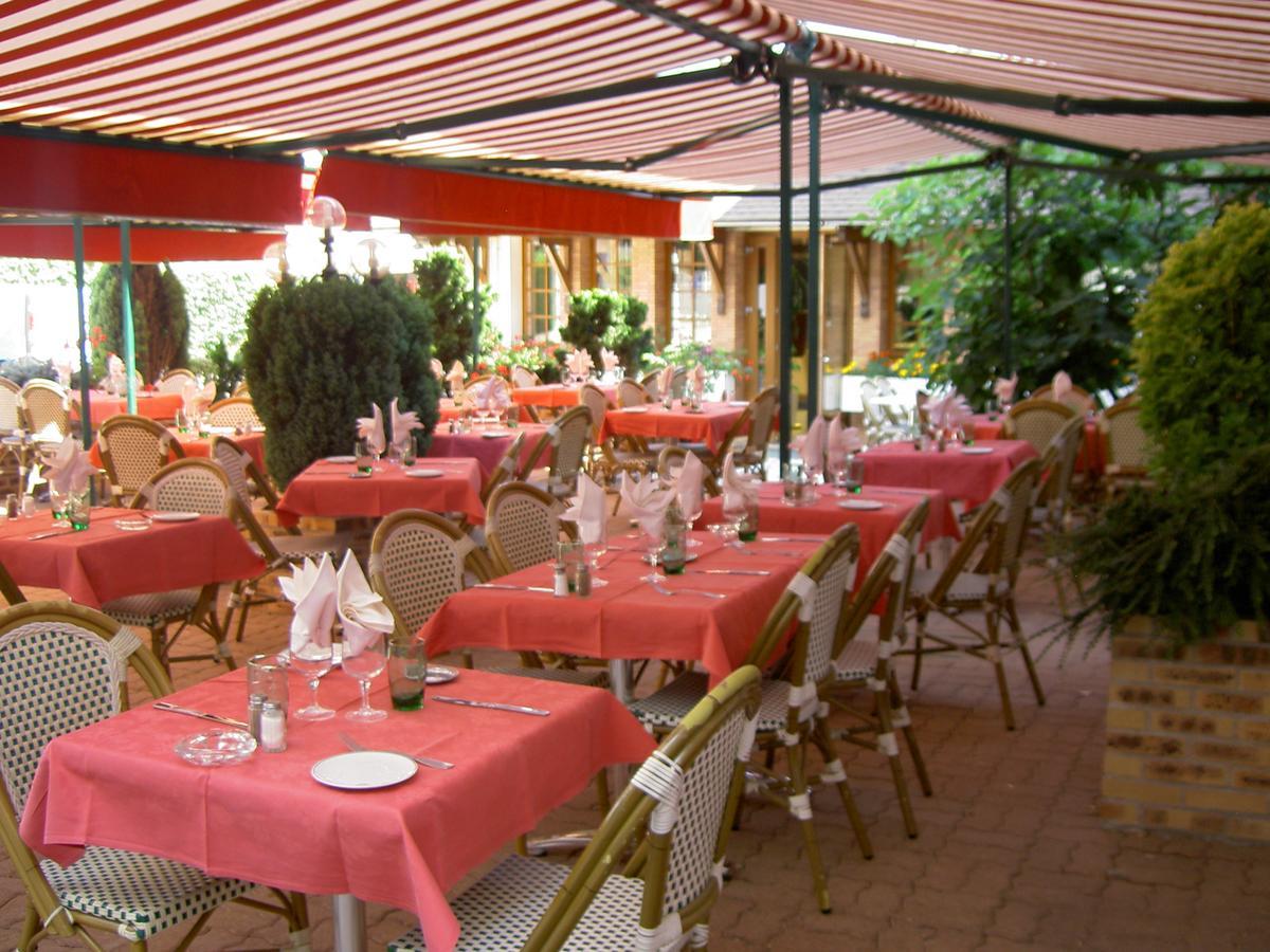 Logis Hotel Saint-Hubert Cour-Cheverny Kültér fotó