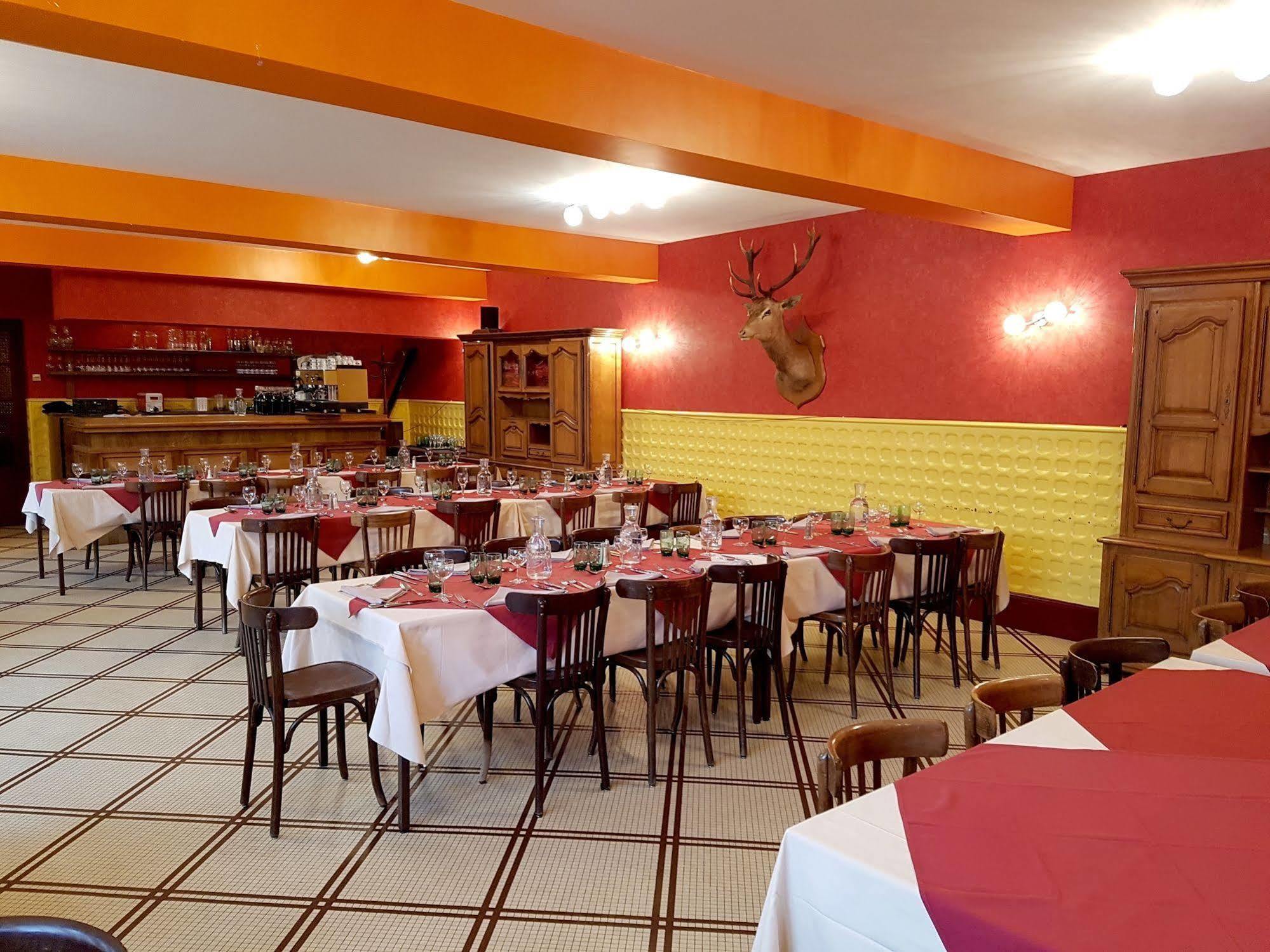 Logis Hotel Saint-Hubert Cour-Cheverny Kültér fotó