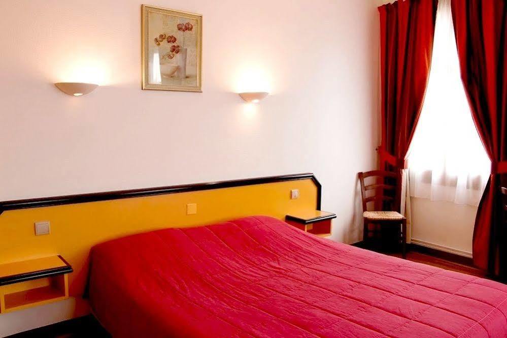 Logis Hotel Saint-Hubert Cour-Cheverny Kültér fotó